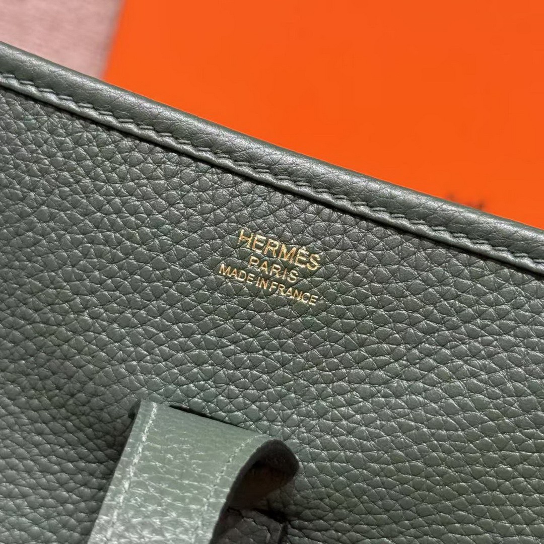 Hermes Evelyne 33 CM Bag Handmade In Taurillon Clemence Leather Gold Hardware 65 Vert Moyen - Image 11