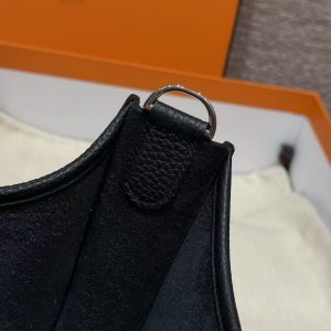 Hermes Evelyne 33 CM Bag Handmade In Taurillon Clemence Leather Sliver Hardware 89 Nior - Image 5