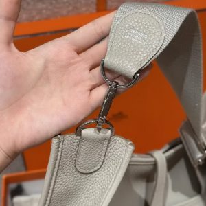 Hermes Evelyne 33 CM Bag Handmade In Taurillon Clemence Leather Silver Hardware 8L Beton - Image 5