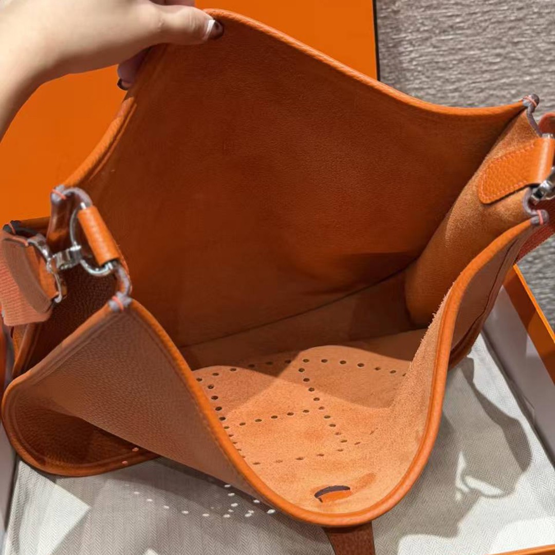 Hermes Evelyne 33 CM Bag Handmade In Taurillon Clemence Leather Silver Hardware 93 Orange - Image 9