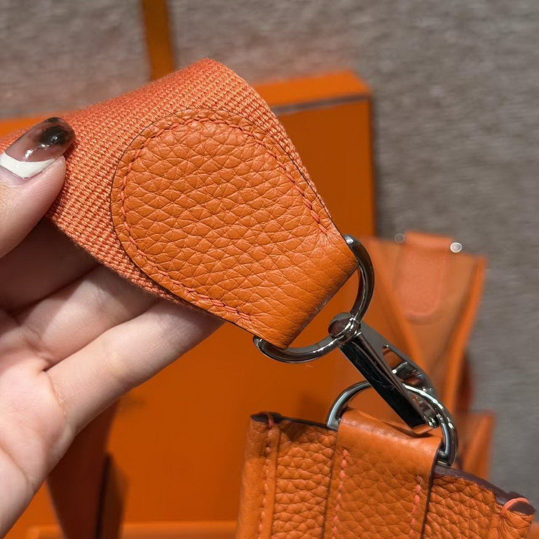 Hermes Evelyne 33 CM Bag Handmade In Taurillon Clemence Leather Silver Hardware 93 Orange - Image 5