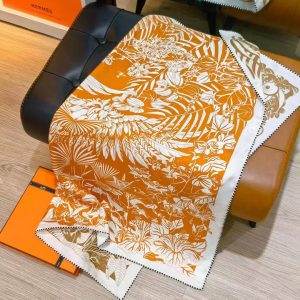 Hermes Flamingo Party Tattoo Double Face Scarf 90 100% H902898S 01 - Image 5