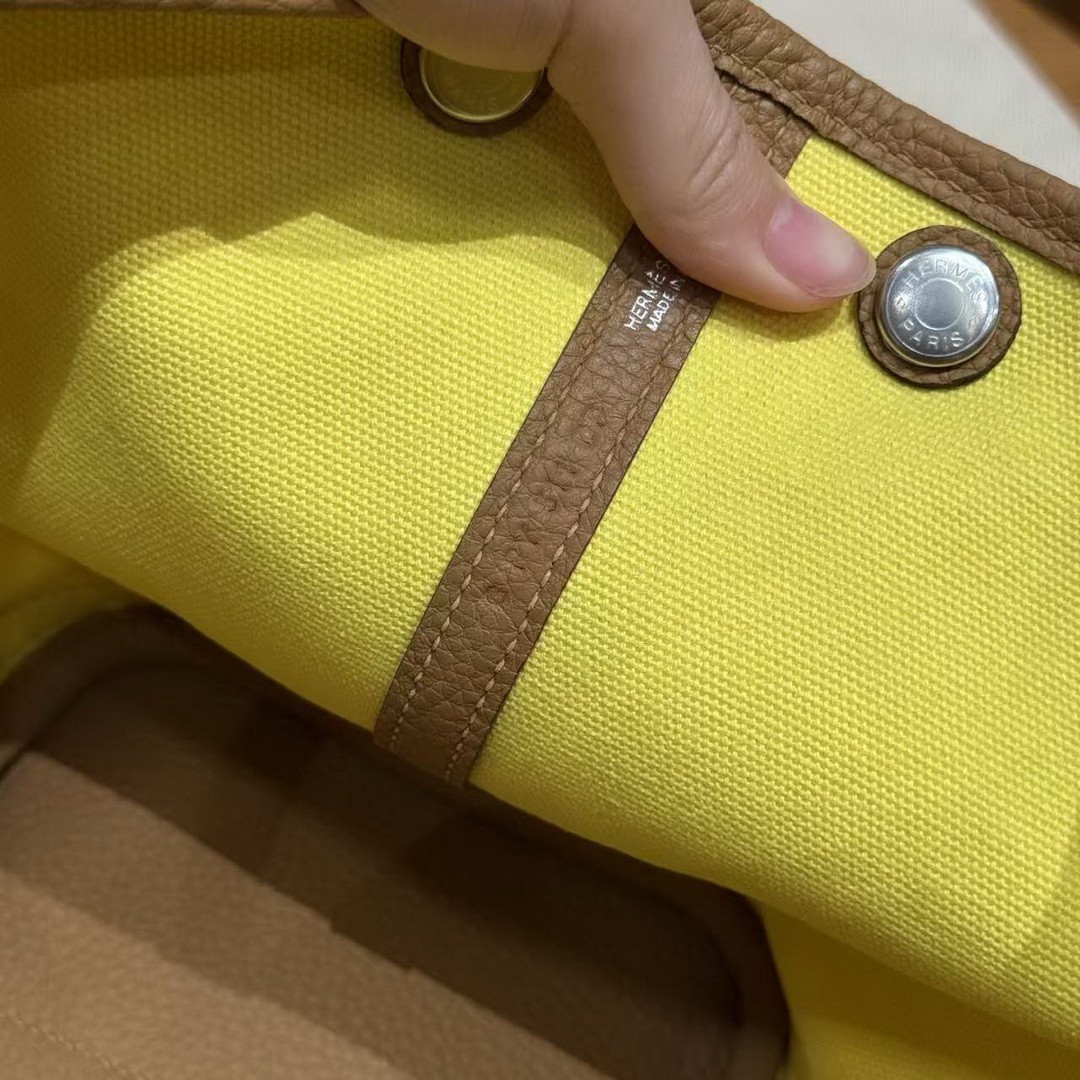 Hermes Garden Party 30 Bag Handmade In Negonda Calfskin Leather And Canvas Silver Hardware Ecru Biscuit Jaune Naples - Image 12