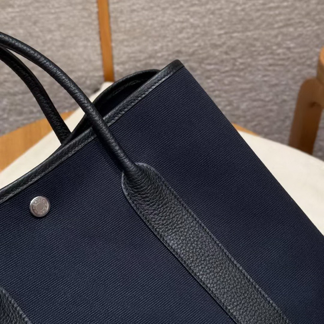 Hermes Garden Party 30 Bag Handmade In Negonda Calfskin Leather And Canvas Silver Hardware 7U Blue Navy Noir - Image 4