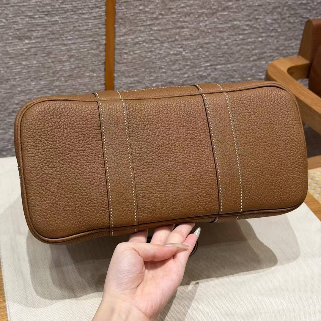 Hermes Garden Party 30 Bag Handmade In Negonda Calfskin Leather And Canvas Silver Hardware 8L Beton 37 Gold - Image 17
