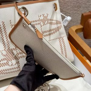Hermes Herbag Zip 31 Bag Retourne Naturel Sable Ecru Beige Naturel Sable Handmade In Canvas and Hunter Cowhide Silver Hardware - Image 9