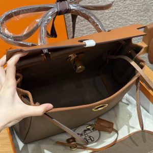 Hermes Herbag Zip 31 Bag Retourne Etoupe Fauve Handmade In Canvas and Hunter Cowhide Gold Hardware - Image 11