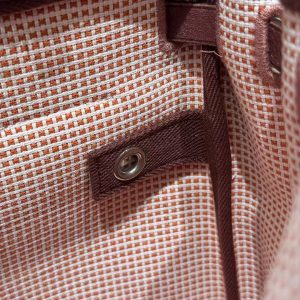 Hermes Herbag Zip 31 Bag Retourne Farbe écru Brique Mauve Pale Rouge Sellier Handmade In Canvas and Hunter Cowhide Silver Hardware - Image 12