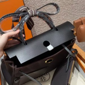 Hermes Herbag Zip 31 Bag Retourne T3 Bai Brun 46 Ebene 89 Noir Handmade In Canvas and Hunter Cowhide Gold Hardware - Image 12