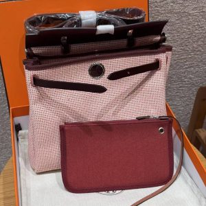 Hermes Herbag Zip 31 Bag Retourne Farbe écru Brique Mauve Pale Rouge Sellier Handmade In Canvas and Hunter Cowhide Silver Hardware - Image 11