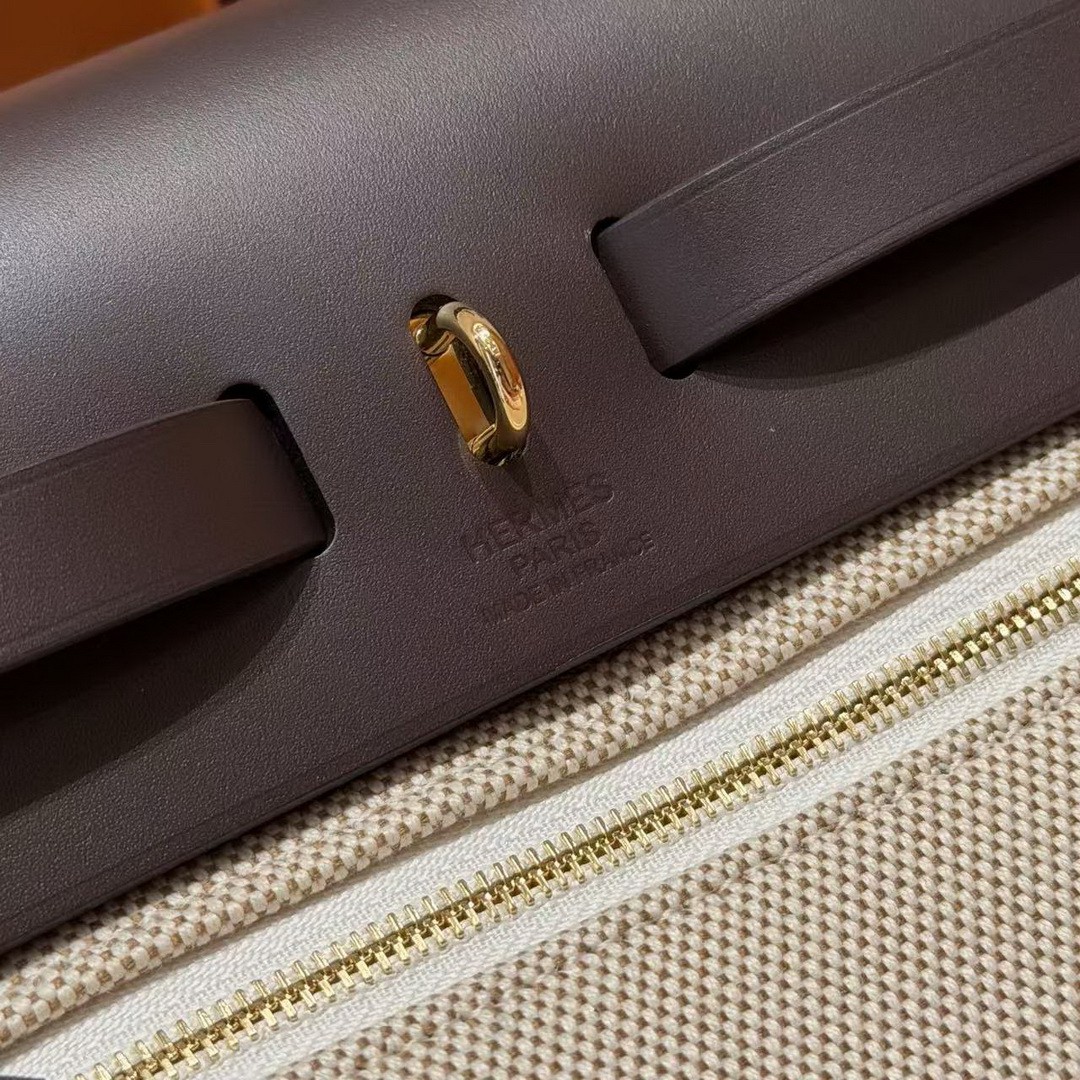 Hermes Herbag Zip 31 Bag Retourne Ecru Beige Naturel Sable 46 Ebene Handmade In Canvas and Hunter Cowhide Gold Hardware - Image 15