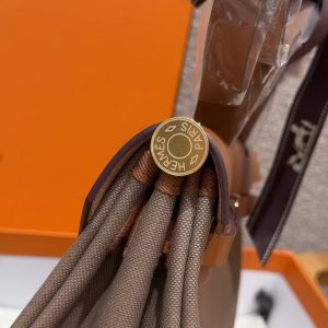 Hermes Herbag Zip 31 Bag Retourne Etoupe Fauve Handmade In Canvas and Hunter Cowhide Gold Hardware - Image 14