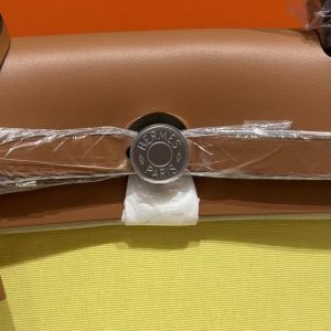 Hermes Herbag Zip 31 Bag Retourne Jaune Citron Cuivre Naturel Sable Handmade In Canvas and Hunter Cowhide Silver Hardware - Image 13