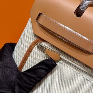 Hermes Herbag Zip 31 Bag Retourne Naturel Sable Ecru Beige Naturel Sable Handmade In Canvas and Hunter Cowhide Silver Hardware - Image 14