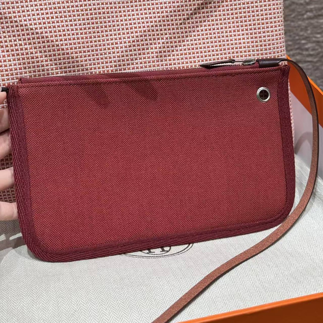 Hermes Herbag Zip 31 Bag Retourne Farbe écru Brique Mauve Pale Rouge Sellier Handmade In Canvas and Hunter Cowhide Silver Hardware - Image 10