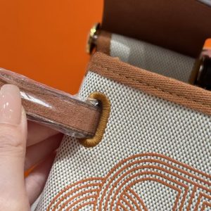 Hermes Herbag Zip 31 Bag Retourne Orange Mécano Ecru Beige Nature Handmade In Canvas and Hunter Cowhide Gold Hardware - Image 12