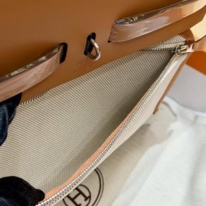 Hermes Herbag Zip 31 Bag Retourne Naturel Sable Ecru Beige Naturel Sable Handmade In Canvas and Hunter Cowhide Silver Hardware - Image 5