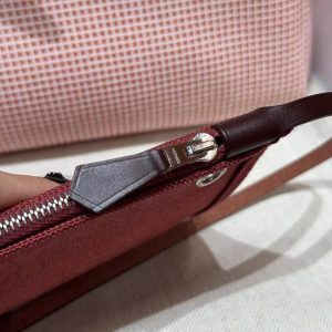 Hermes Herbag Zip 31 Bag Retourne Farbe écru Brique Mauve Pale Rouge Sellier Handmade In Canvas and Hunter Cowhide Silver Hardware - Image 6
