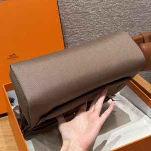 Hermes Herbag Zip 31 Bag Retourne Etoupe Fauve Handmade In Canvas and Hunter Cowhide Gold Hardware - Image 17