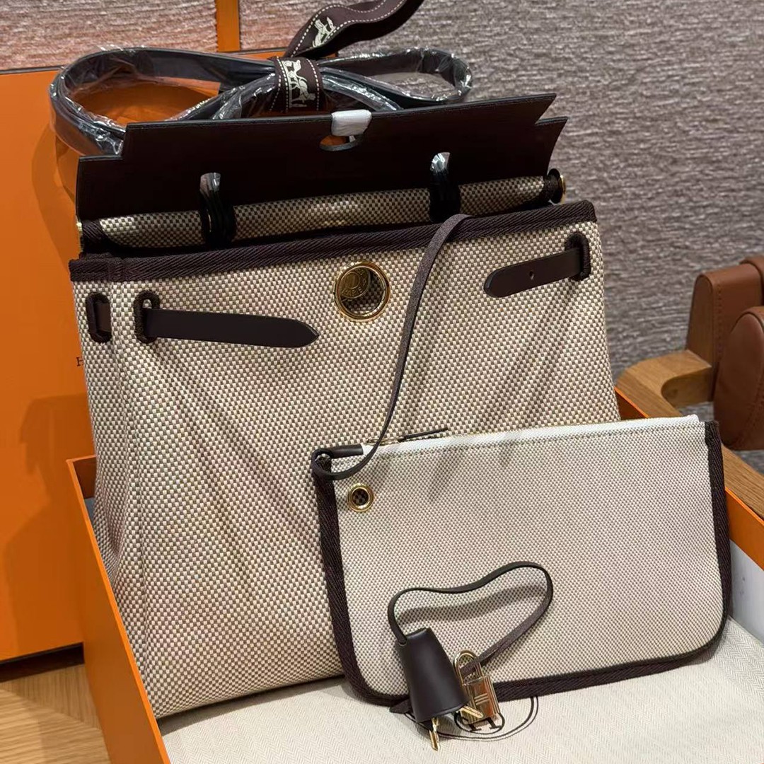 Hermes Herbag Zip 31 Bag Retourne Ecru Beige Naturel Sable 46 Ebene Handmade In Canvas and Hunter Cowhide Gold Hardware - Image 13