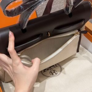 Hermes Herbag Zip 31 Bag Retourne Ecru Beige Naturel Sable 46 Ebene Handmade In Canvas and Hunter Cowhide Gold Hardware - Image 7