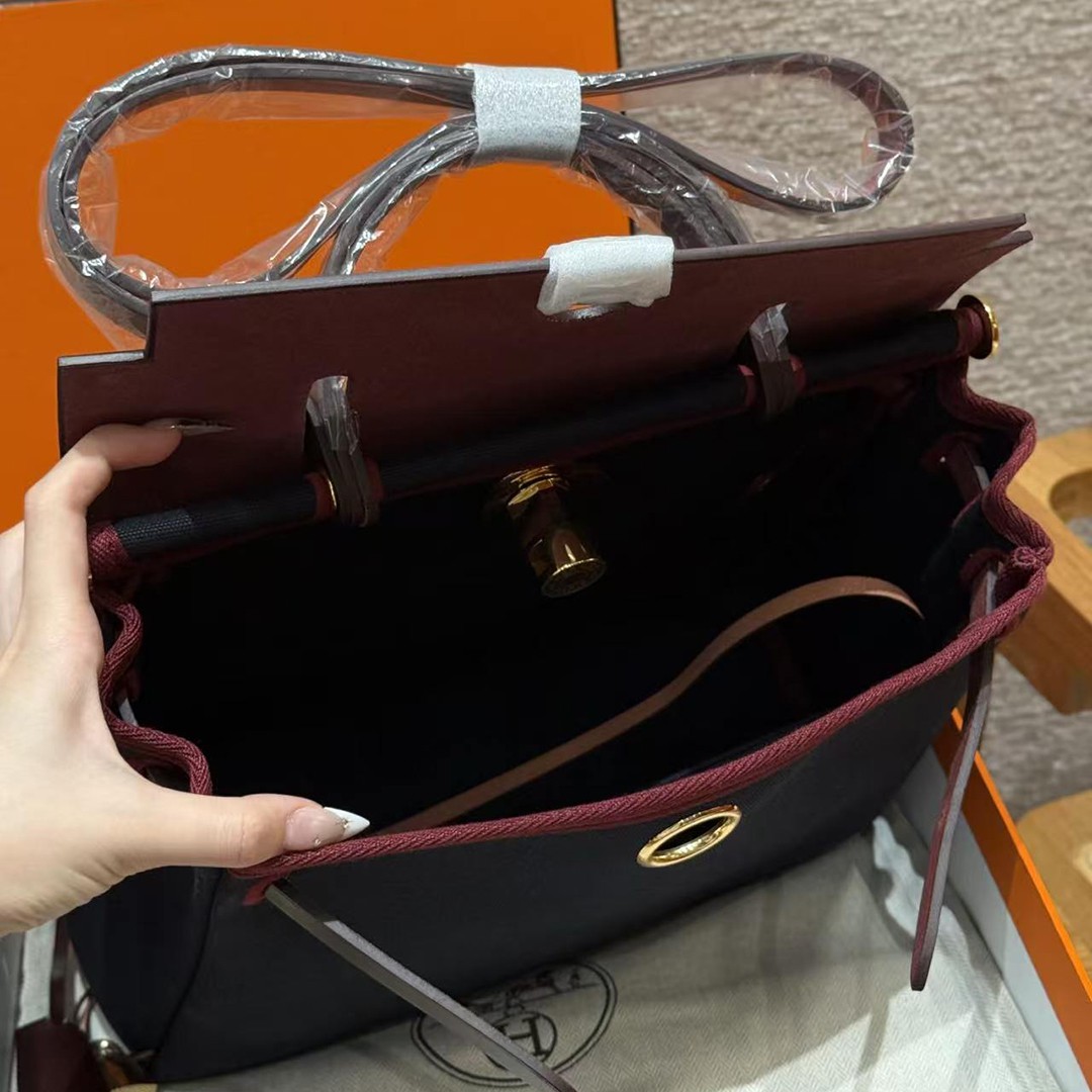 Hermes Herbag Zip 31 Bag Retourne 7U Blue Navy 0G Rouga Seller Handmade In Canvas and Hunter Cowhide Gold Hardware - Image 22