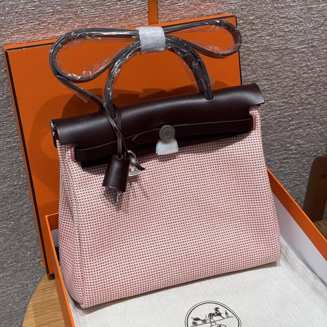 Hermes Herbag Zip 31 Bag Retourne Farbe écru Brique Mauve Pale Rouge Sellier Handmade In Canvas and Hunter Cowhide Silver Hardware