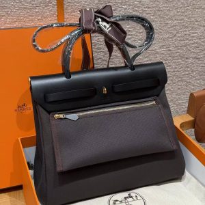 Hermes Herbag Zip 31 Bag Retourne T3 Bai Brun 46 Ebene 89 Noir Handmade In Canvas and Hunter Cowhide Gold Hardware - Image 2