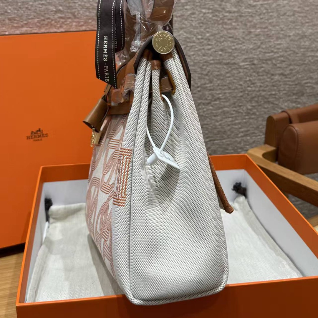 Hermes Herbag Zip 31 Bag Retourne Orange Mécano Ecru Beige Nature Handmade In Canvas and Hunter Cowhide Gold Hardware - Image 27
