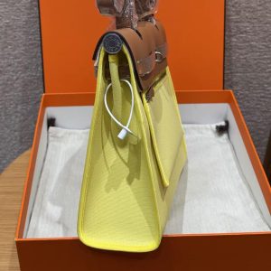 Hermes Herbag Zip 31 Bag Retourne Jaune Citron Cuivre Naturel Sable Handmade In Canvas and Hunter Cowhide Silver Hardware - Image 17
