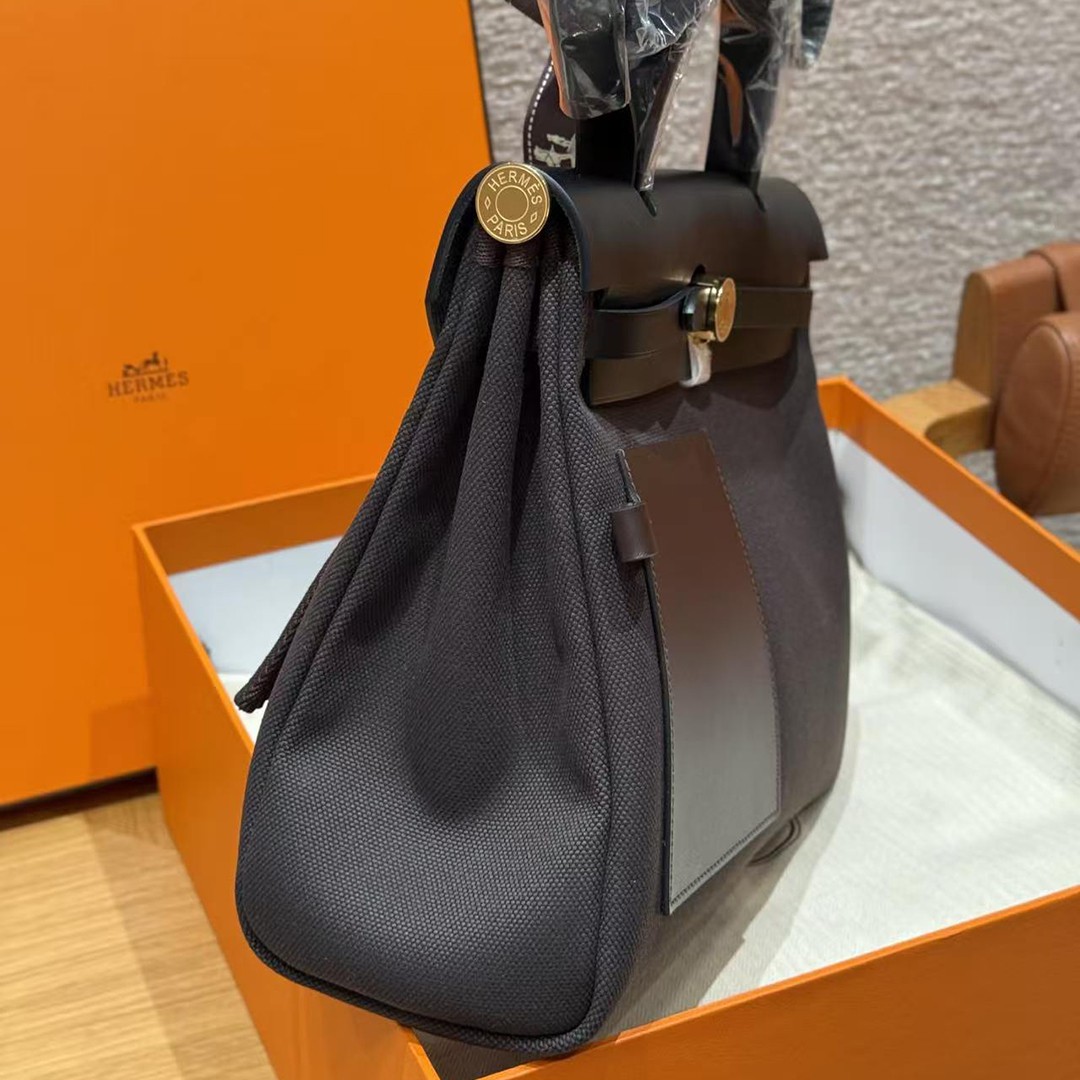 Hermes Herbag Zip 31 Bag Retourne T3 Bai Brun 46 Ebene 89 Noir Handmade In Canvas and Hunter Cowhide Gold Hardware - Image 22