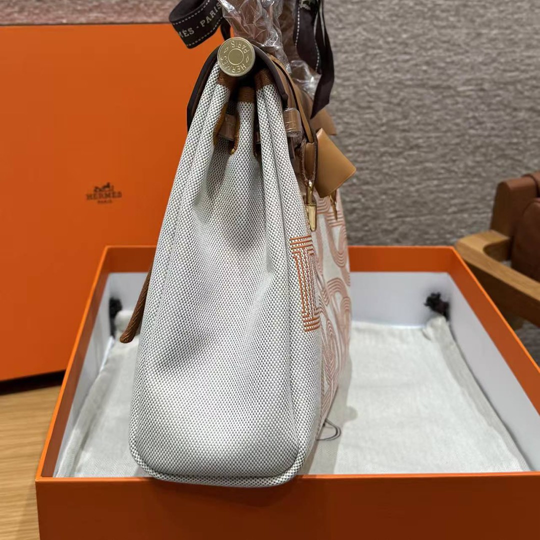 Hermes Herbag Zip 31 Bag Retourne Orange Mécano Ecru Beige Nature Handmade In Canvas and Hunter Cowhide Gold Hardware - Image 26