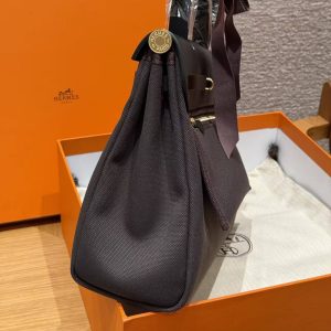 Hermes Herbag Zip 31 Bag Retourne T3 Bai Brun 46 Ebene 89 Noir Handmade In Canvas and Hunter Cowhide Gold Hardware - Image 21