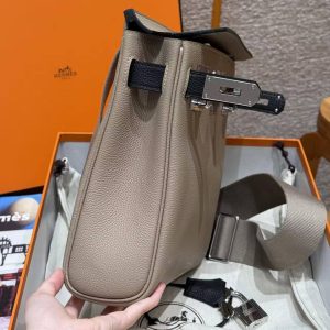Hac a Dos PM Backpack Handmade In Togo Calfskin Leather Silver Hardware 81 Girs Tourterlle 89 Noir - Image 6