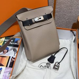Hac a Dos PM Backpack Handmade In Togo Calfskin Leather Silver Hardware 81 Girs Tourterlle 89 Noir - Image 4