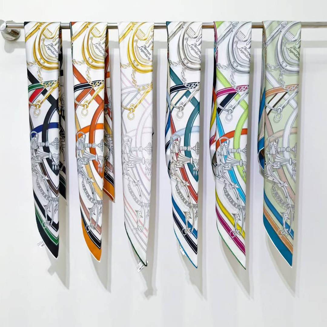 Hermes Harnais Legendaire Scarf 90 100% Silk H004299S 05 - Image 3