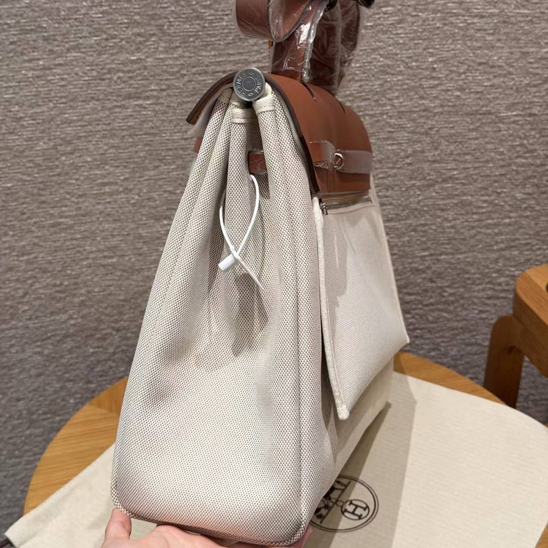 Hermes Herbag Messenger 39 Bag 10 Craie 37 Gold Handmade In H Viking Canvas and Hunter Cowhide Silver Hardware - Image 19