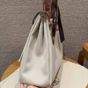 Hermes Herbag Messenger 39 Bag 10 Craie 37 Gold Handmade In H Viking Canvas and Hunter Cowhide Silver Hardware - Image 18