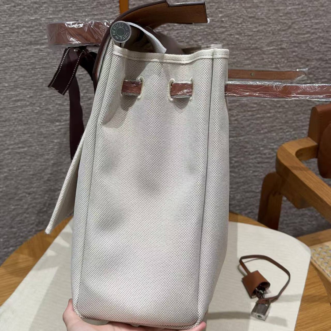 Hermes Herbag Messenger 39 Bag 10 Craie 37 Gold Handmade In H Viking Canvas and Hunter Cowhide Silver Hardware - Image 11