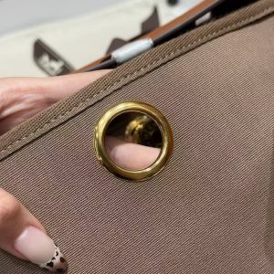 Hermes Herbag Zip 31 Bag Retourne 18 Etoupe 37 Gold Handmade In Canvas and Hunter Cowhide Gold Hardware - Image 4
