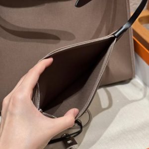 Hermes Herbag Zip 31 Bag Retourne 18 Etoupe 89 Noir Handmade In Canvas and Hunter Cowhide Silver Hardware - Image 7