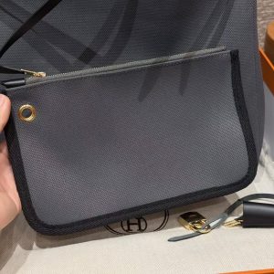 Hermes Herbag Zip 31 Bag Retourne 85 Ardoise 89 Noir Handmade In Canvas and Hunter Cowhide Gold Hardware - Image 6