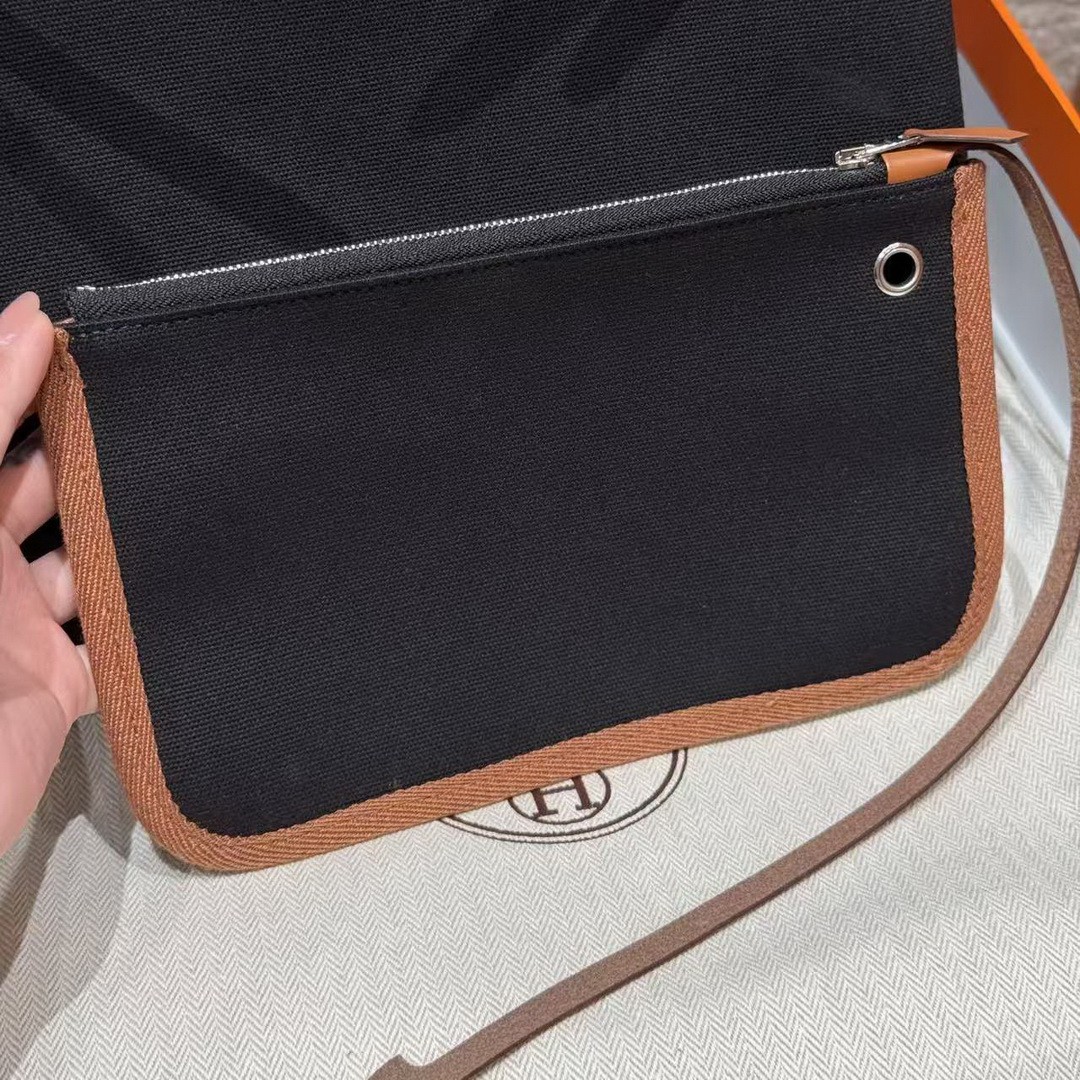 Hermes Herbag Zip 31 Bag Retourne 89 Nior Fauve Handmade In Canvas and Hunter Cowhide Silver Hardware - Image 4