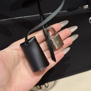 Hermes Herbag Zip 31 Bag Retourne 89 Noir Handmade In Canvas and Hunter Cowhide Silver Hardware - Image 7