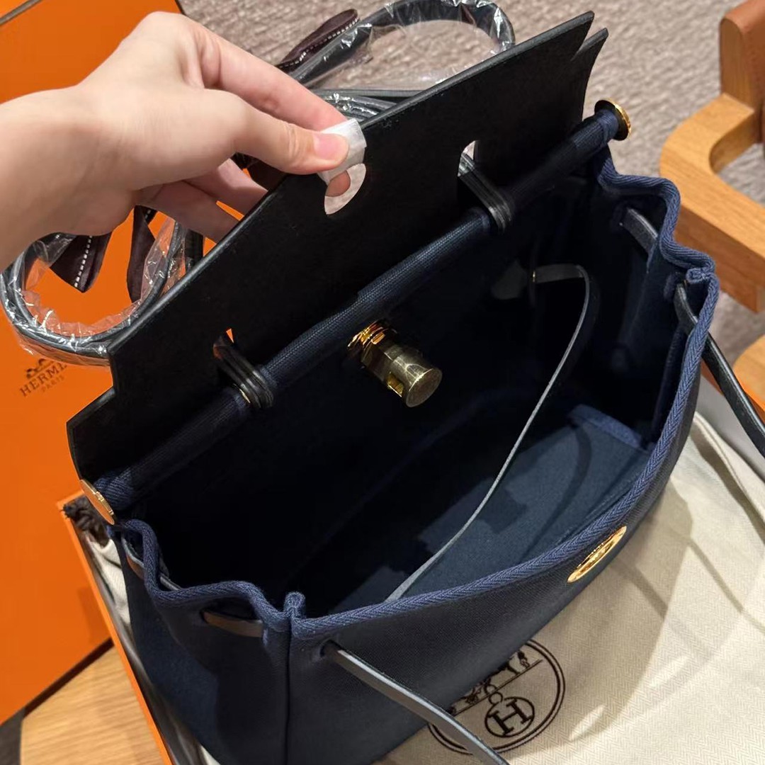 Hermes Herbag Zip 31 Bag Retourne Blue Presse Noir Handmade In Canvas and Hunter Cowhide Silver Hardware - Image 13