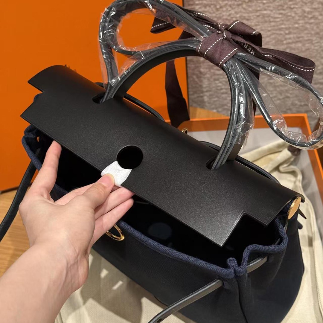 Hermes Herbag Zip 31 Bag Retourne Blue Presse Noir Handmade In Canvas and Hunter Cowhide Silver Hardware - Image 11