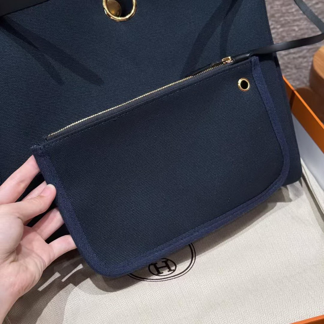 Hermes Herbag Zip 31 Bag Retourne Blue Presse Noir Handmade In Canvas and Hunter Cowhide Silver Hardware - Image 7