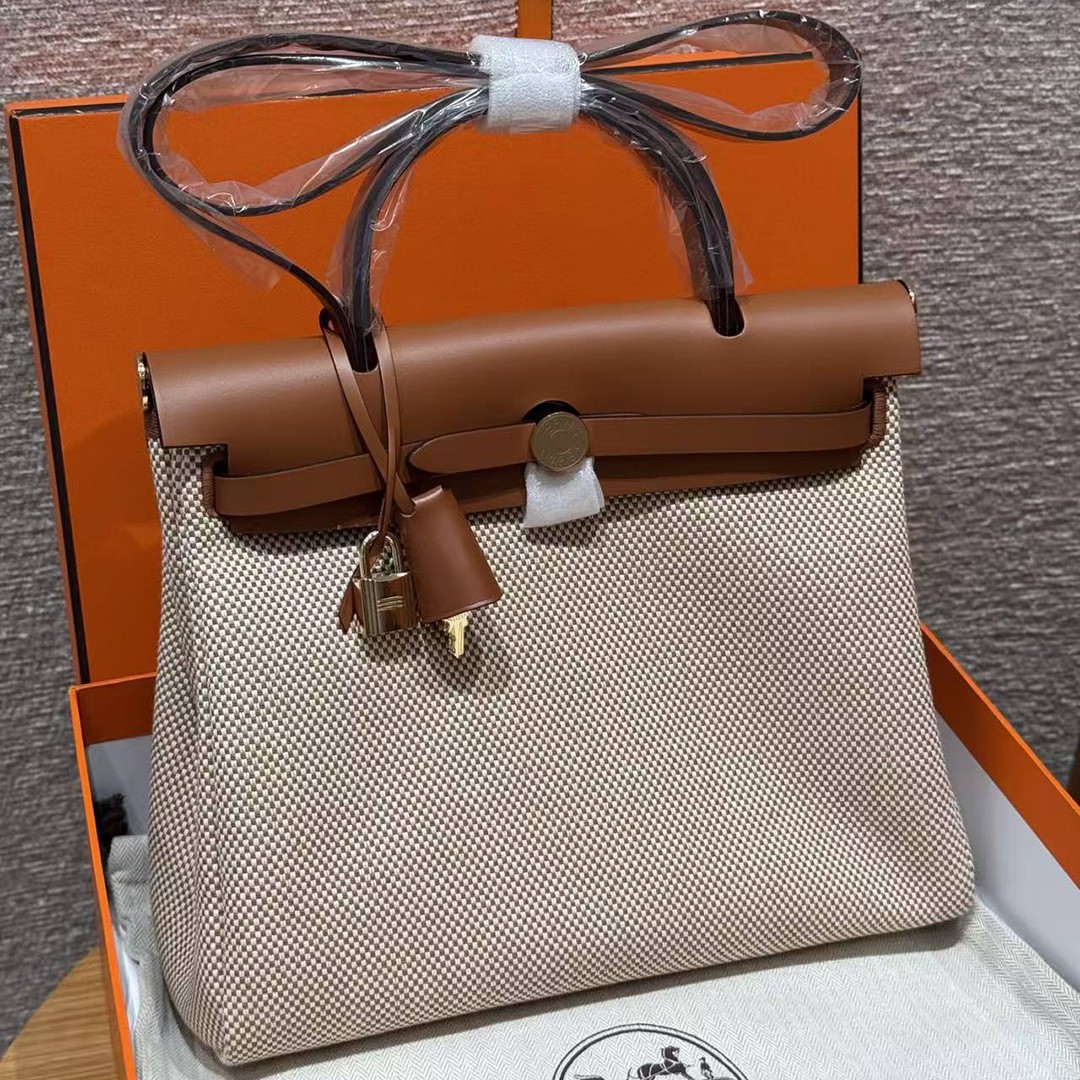 Hermes Herbag Zip 31 Bag Retourne Écru Beige Fauve Handmade In Canvas and Hunter Cowhide Gold Hardware
