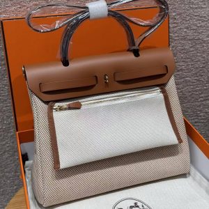 Hermes Herbag Zip 31 Bag Retourne Écru Beige Fauve Handmade In Canvas and Hunter Cowhide Gold Hardware - Image 2