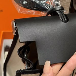 Hermes Herbag Zip 31 Bag Retourne Ecru Noir Handmade In Canvas and Hunter Cowhide Silver Hardware - Image 18
